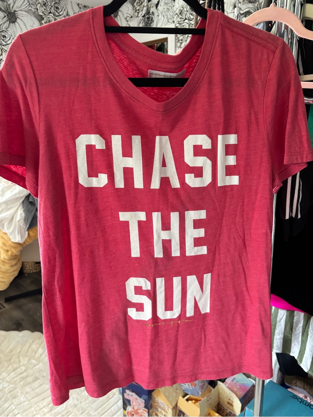 Spiritual Gangster Red "CHASE THE SUN" Tee